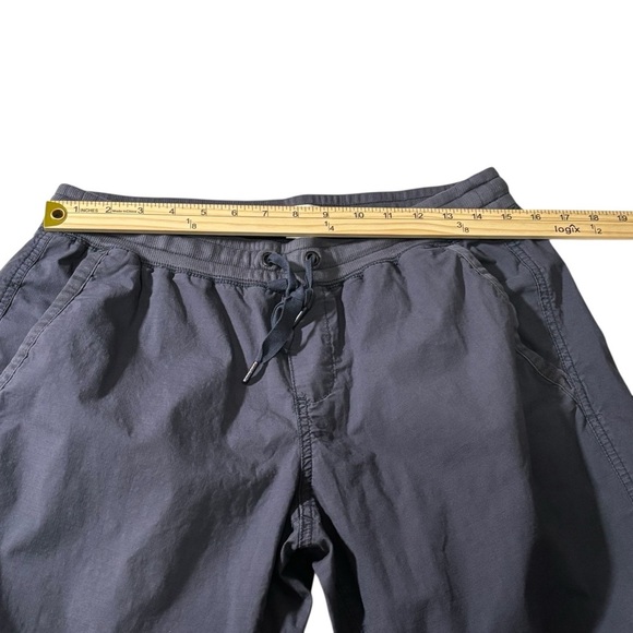 L.L. Bean Stretch Ripstop Pull-On Capri Pants Outdoors Hiking Medium Petite - Picture 14 of 16